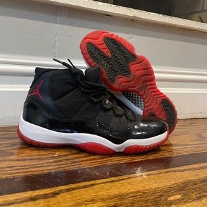 Air Jordan 11 "Bred" Size 10